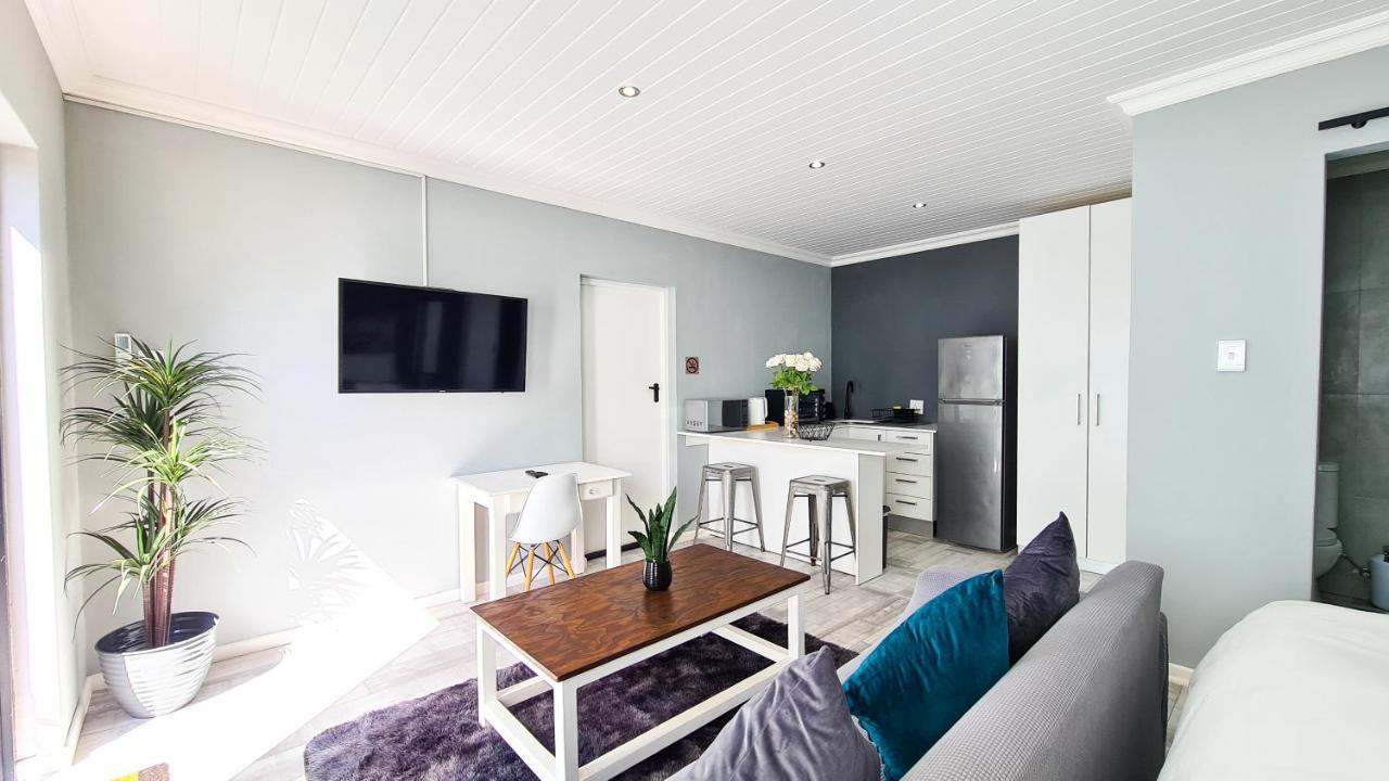 Lido Living Bed & Breakfast East London Dış mekan fotoğraf